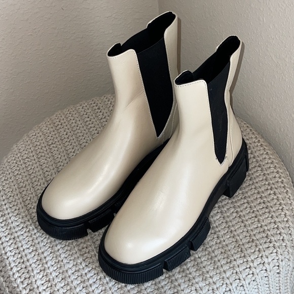 NWT Zara Off White Chelsea Leather Boot Sz 6.5/7 - Picture 2 of 16
